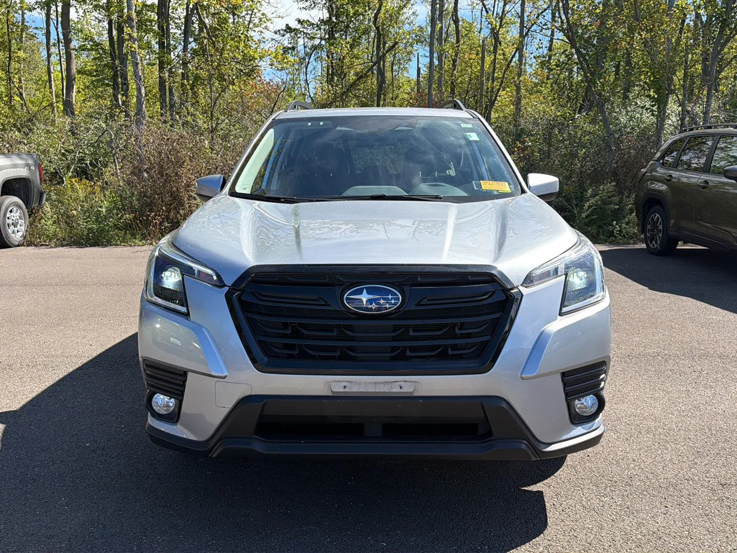 Used 2023 Ice Silver Metallic Subaru Premium image 13