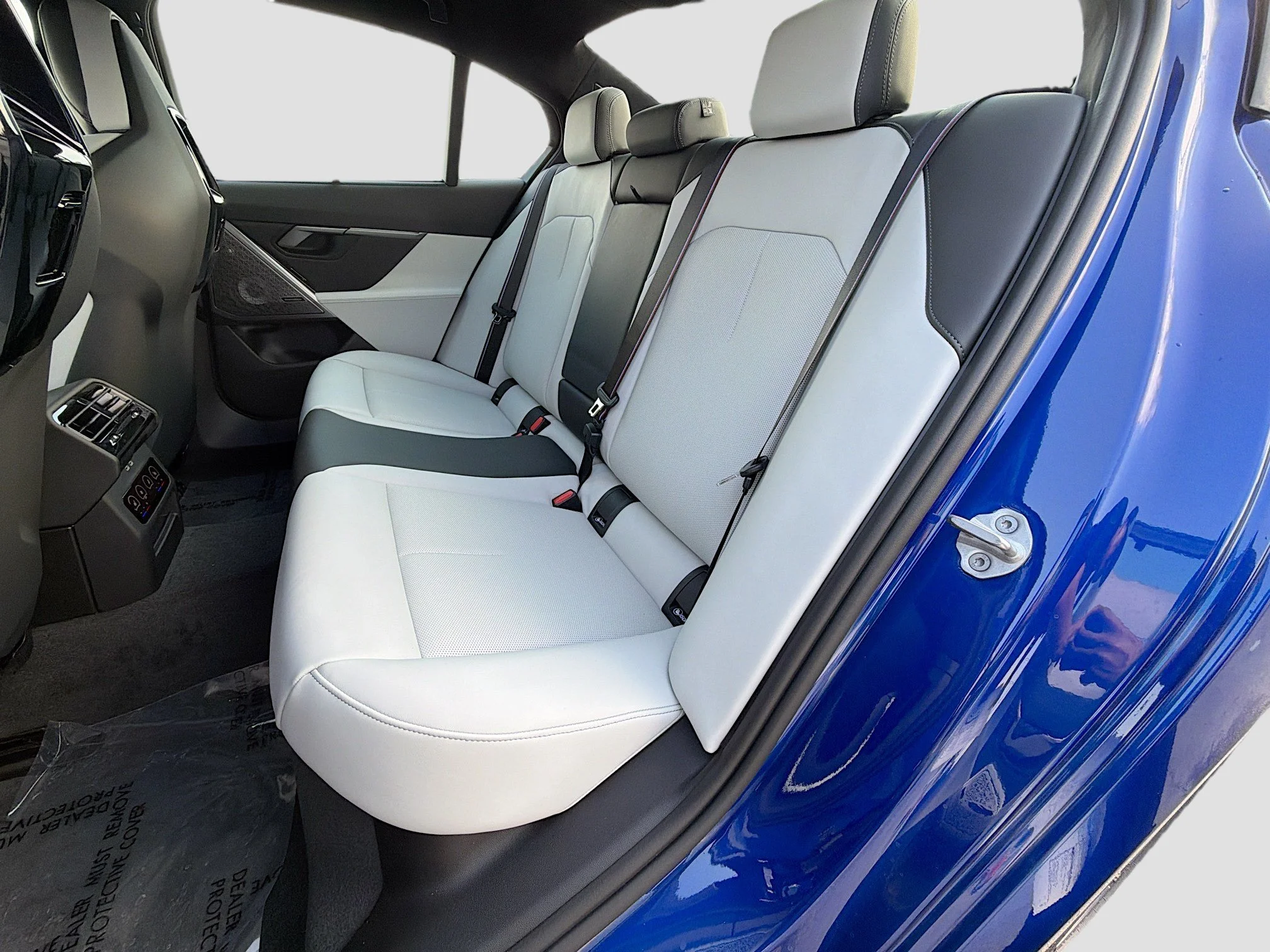 New 2027 Marina Bay Blue Metallic BMW  image 21