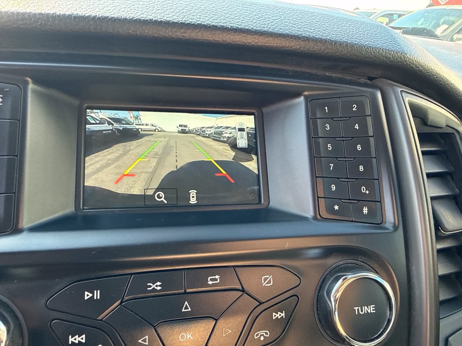 Used 2020 Oxford White Ford XL image 25