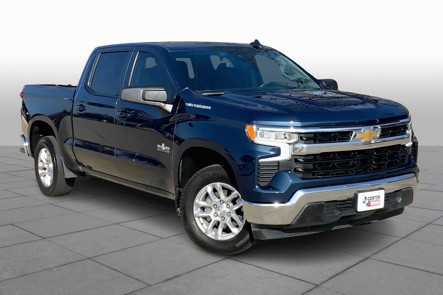 Used 2023 Northsky Blue Metallic Chevrolet LT image 3