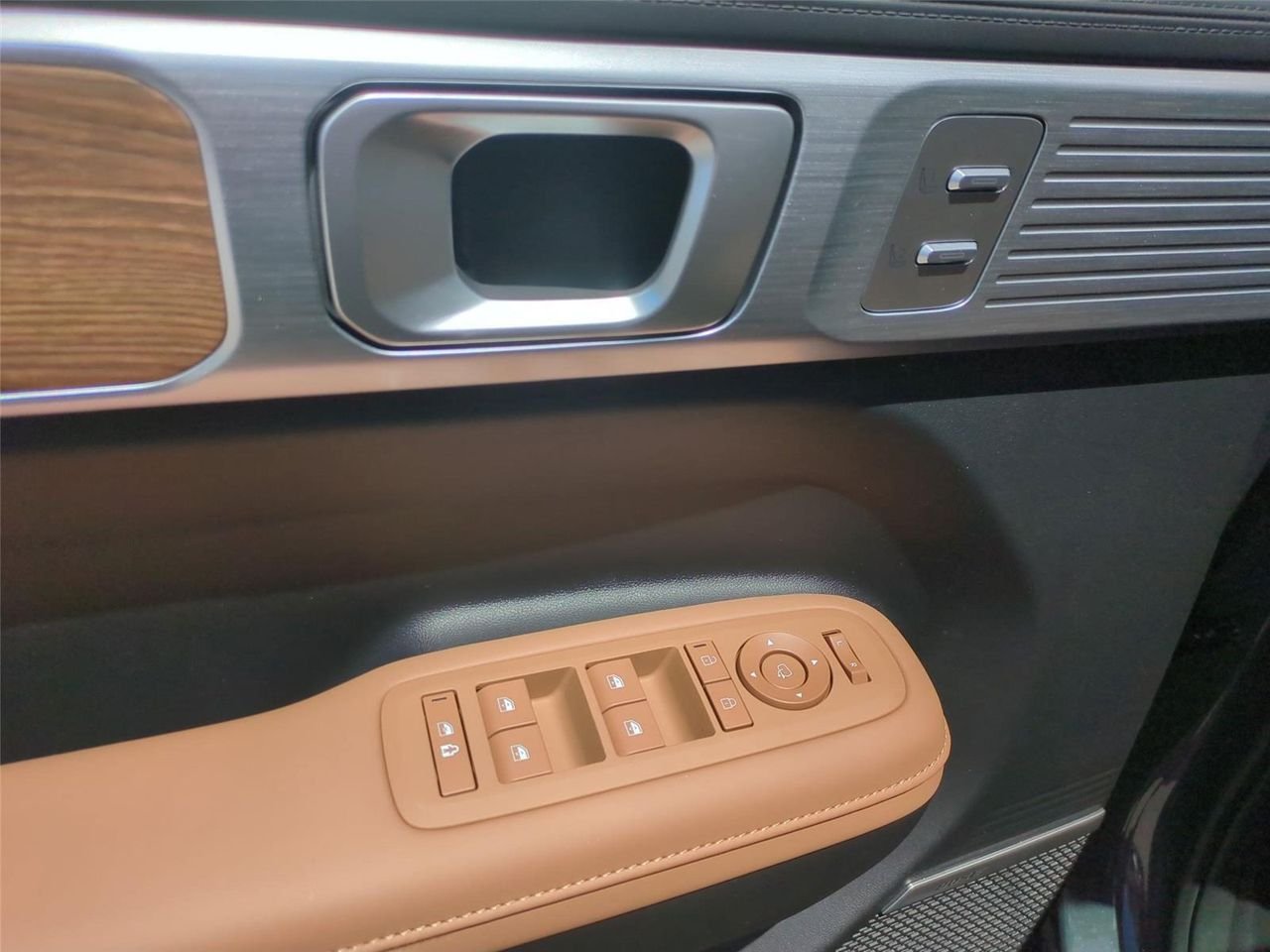New 2026 Ecotronic Gray Hyundai Calligraphy image 16
