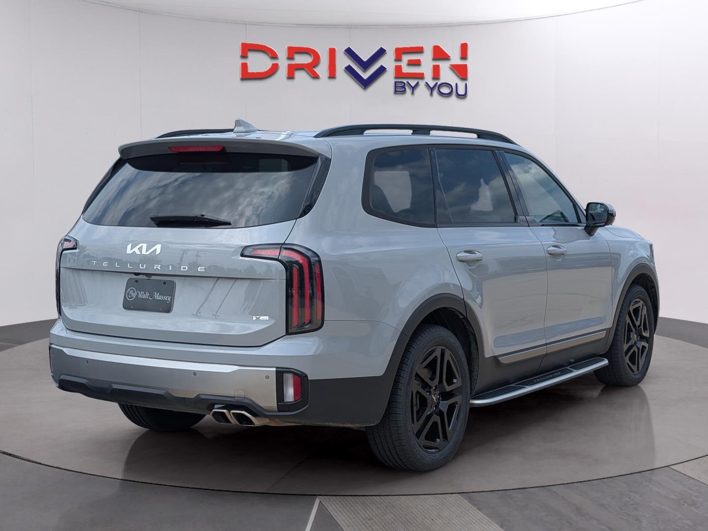Used 2023 Wolf Gray Kia SX X-Line image 5