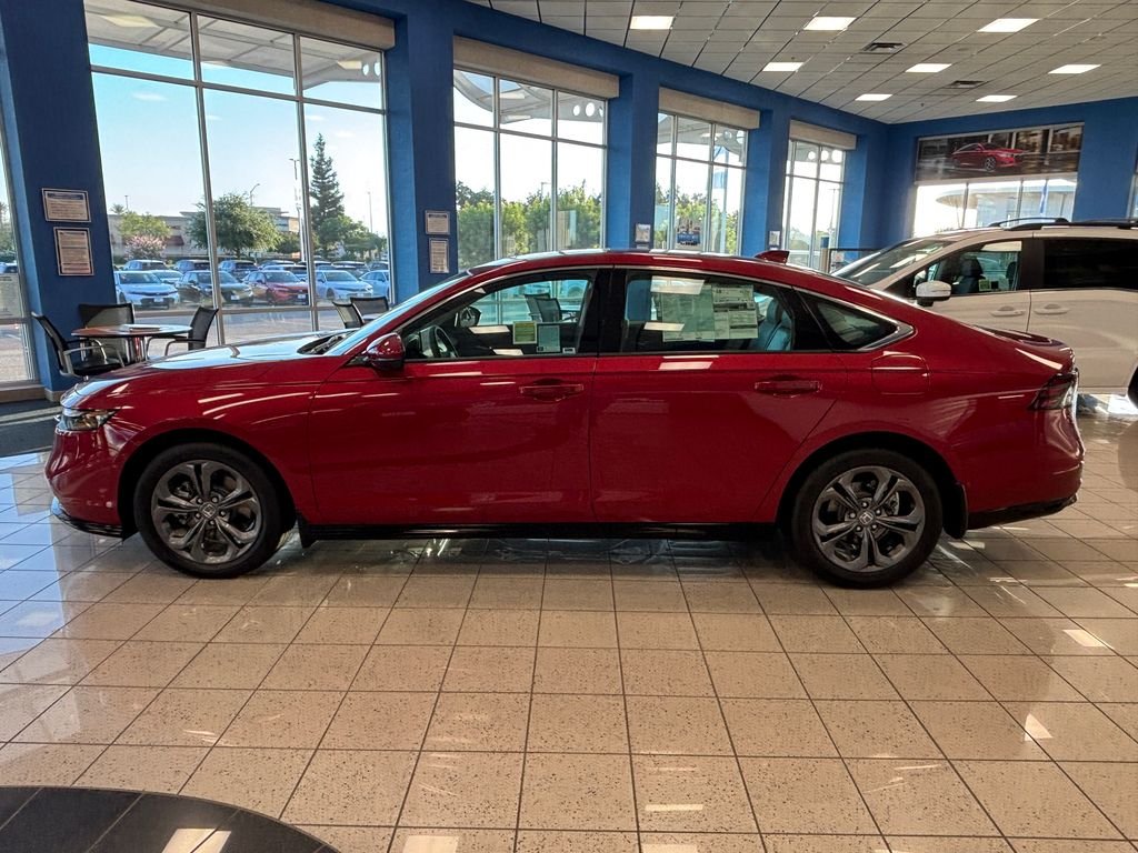 2026 Honda Accord Hybrid EX-L - Photo 8