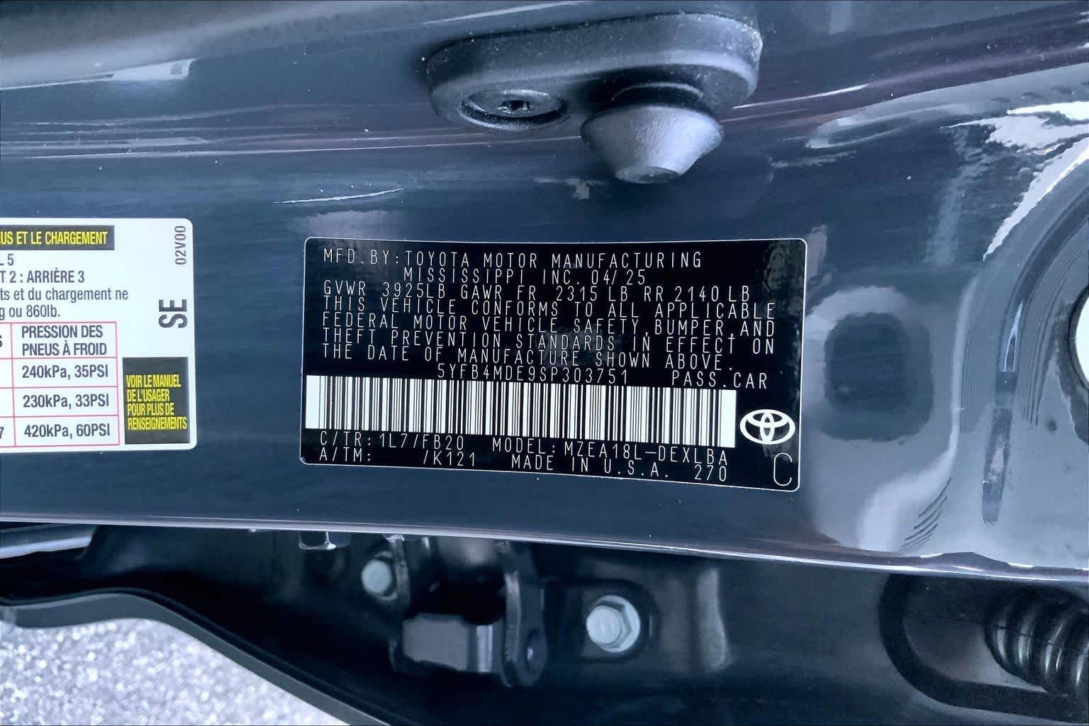 Used 2025 Underground Toyota LE image 29