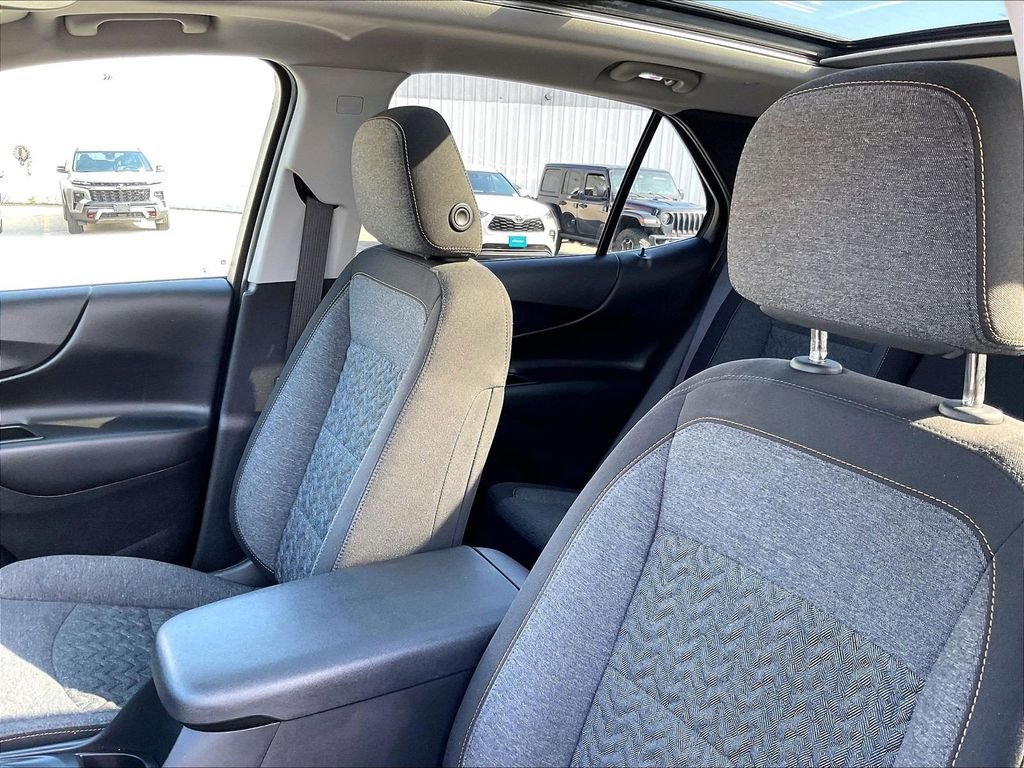 Used 2022 Blue Chevrolet LT image 10