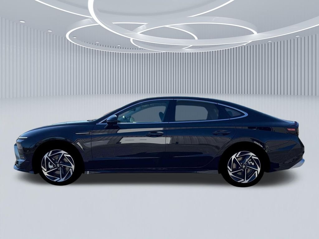New 2026 Black Hyundai SEL Sport image 3