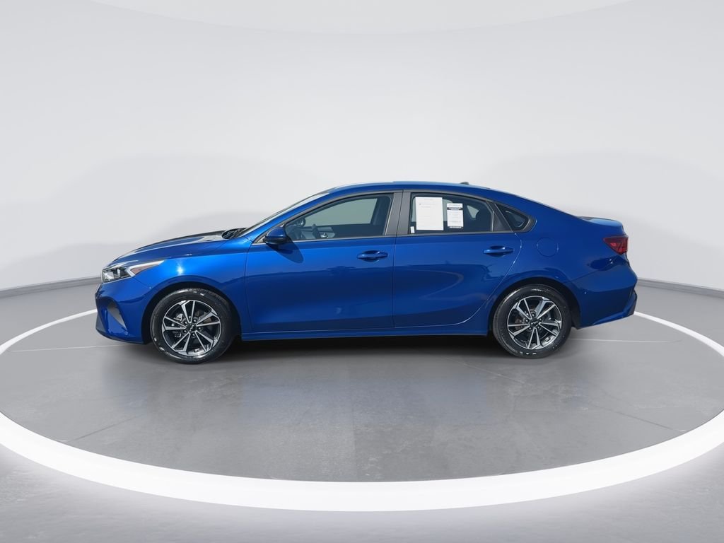 Used 2024 Blue Kia LXS image 5