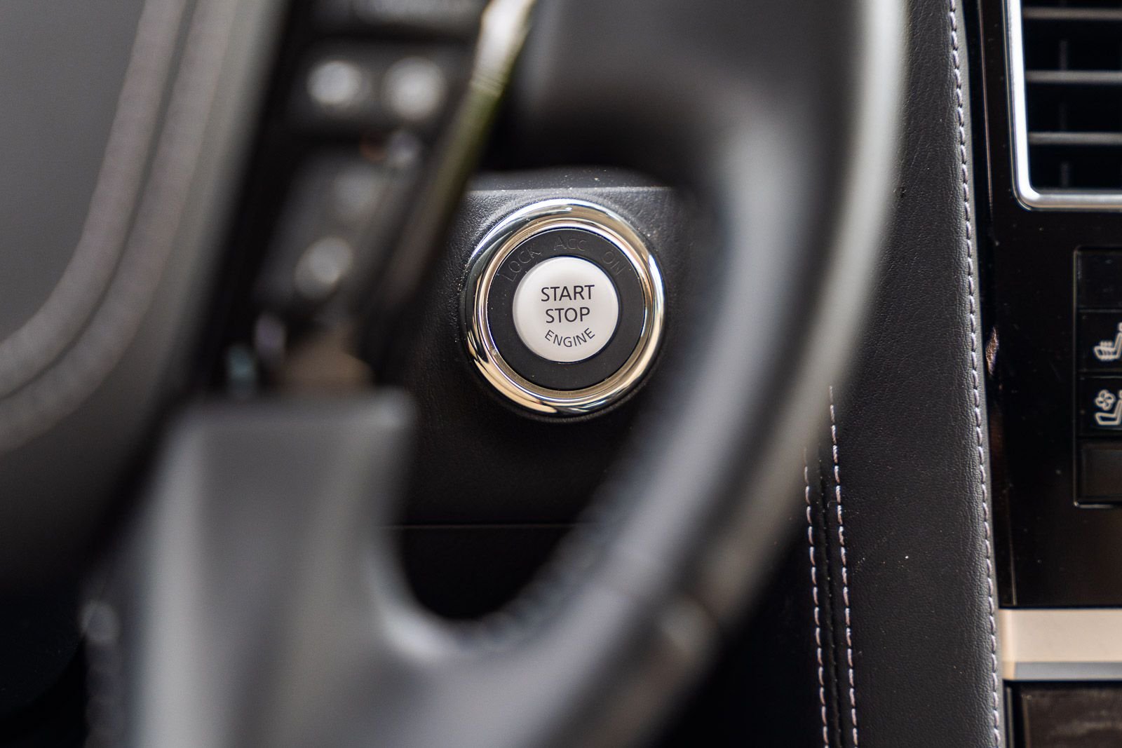 2023 Nissan Armada Platinum - Photo 48