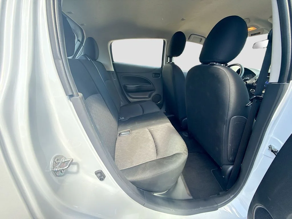Used 2024  Mitsubishi ES image 27