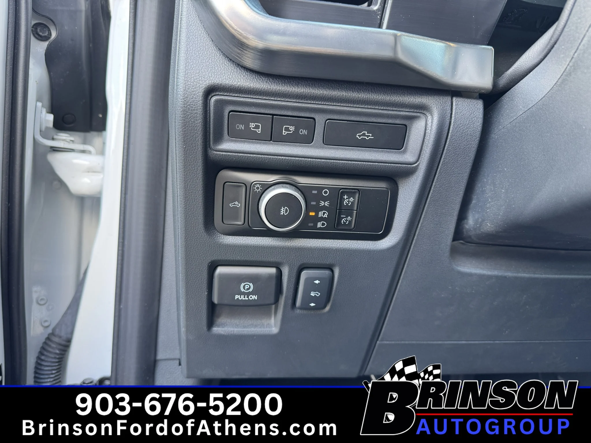 Certified Used 2023 Oxford White Ford LARIAT image 18