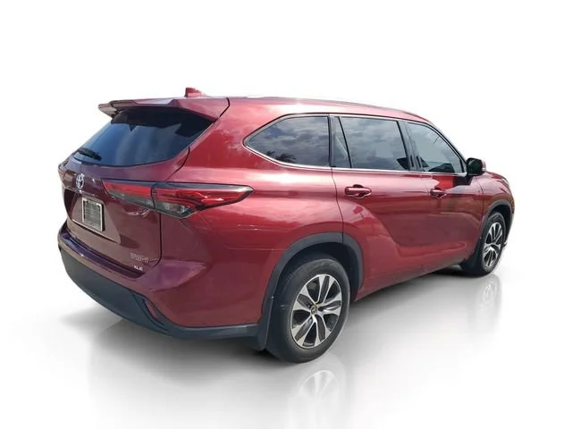 Used 2021 Red Toyota XLE image 4
