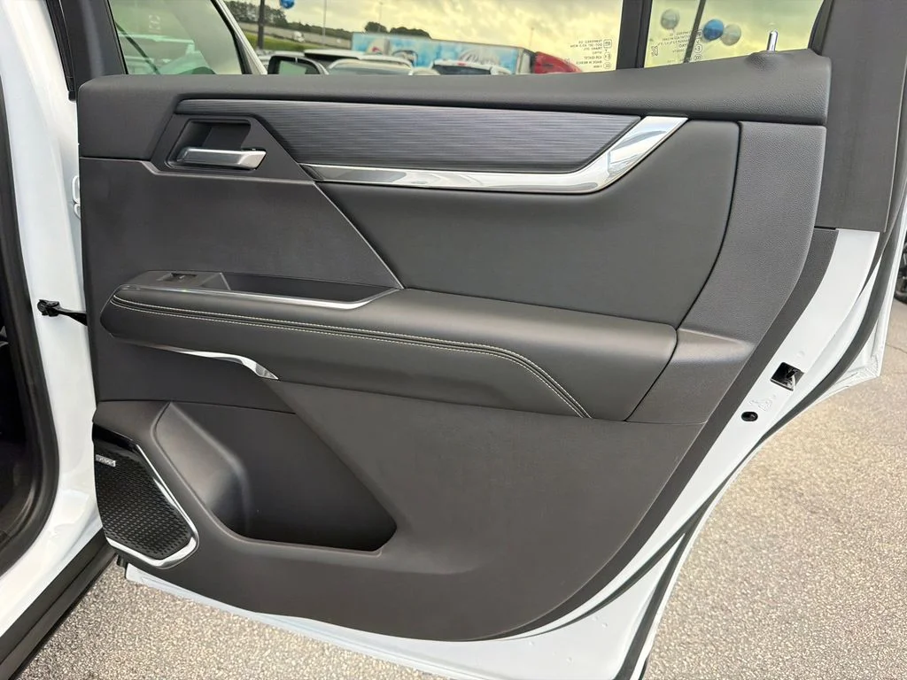 Used 2026 White GMC Elevation image 16