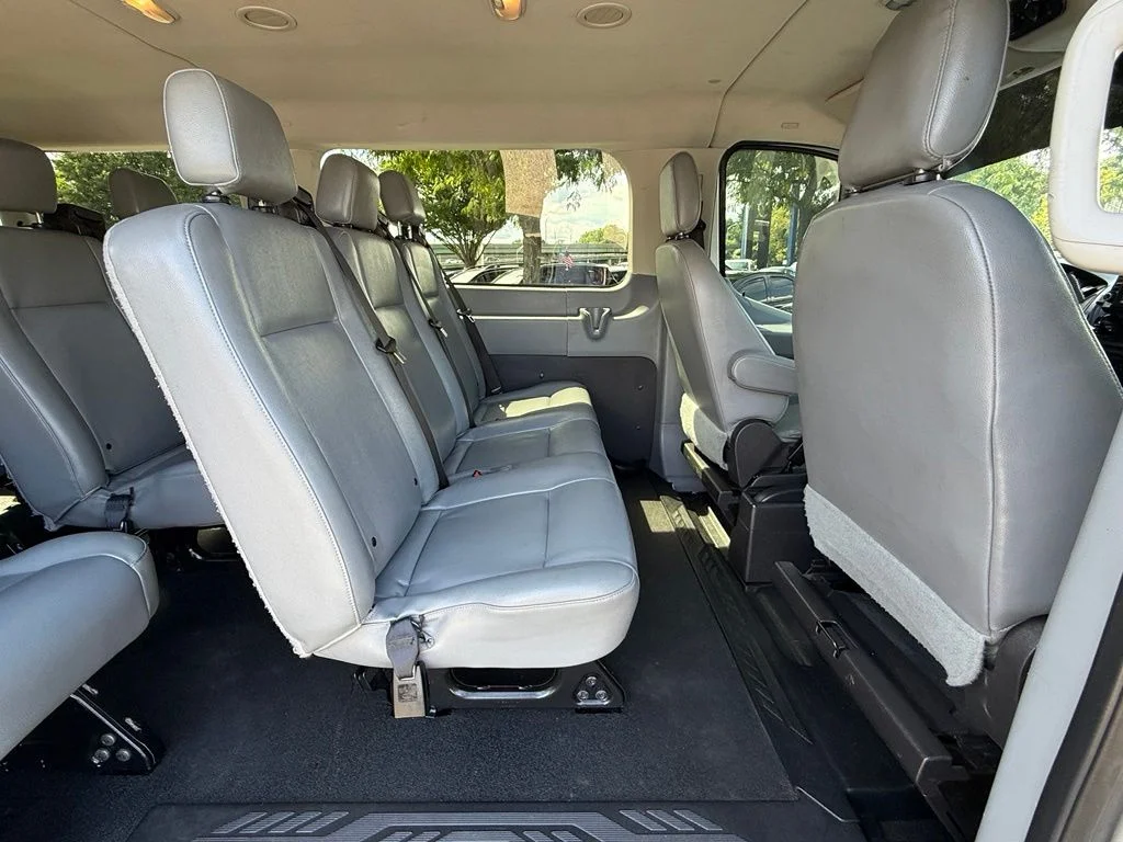 Used 2015 Ingot Silver Metallic Ford XL image 23