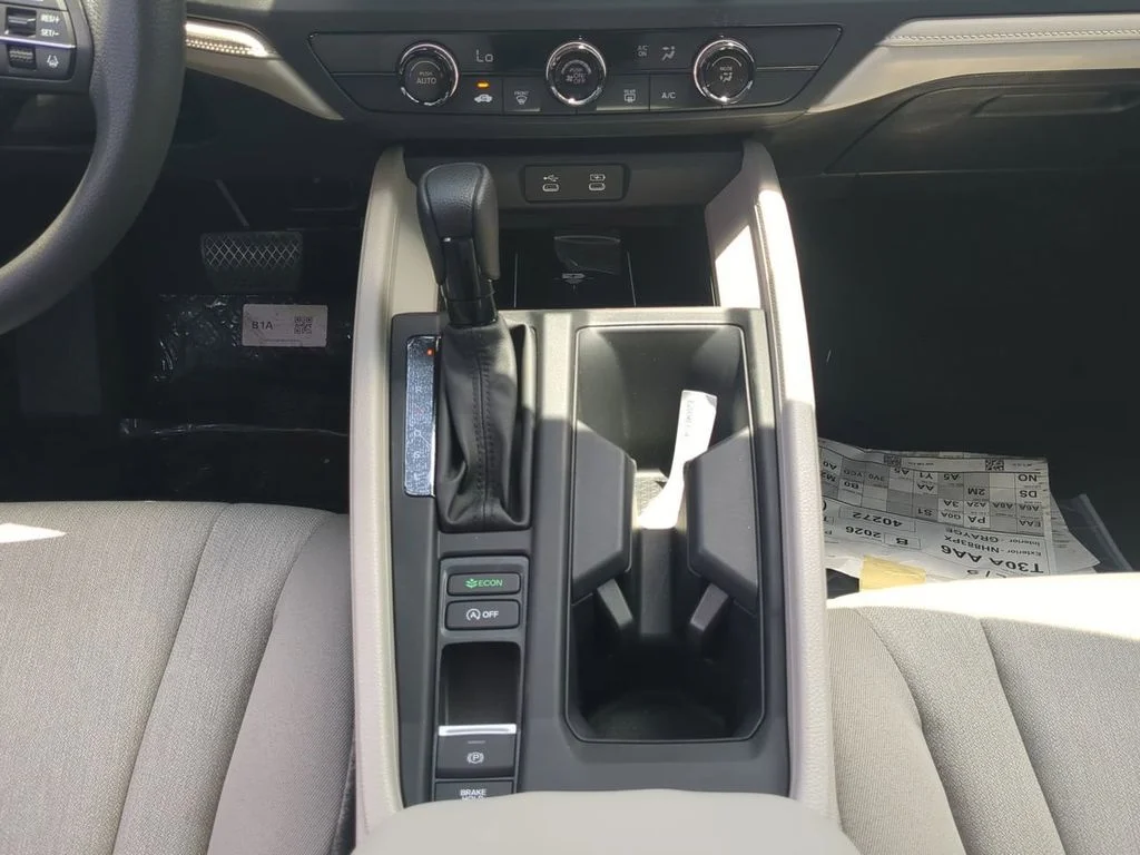 New 2026 Platinum White Pearl Honda LX image 27