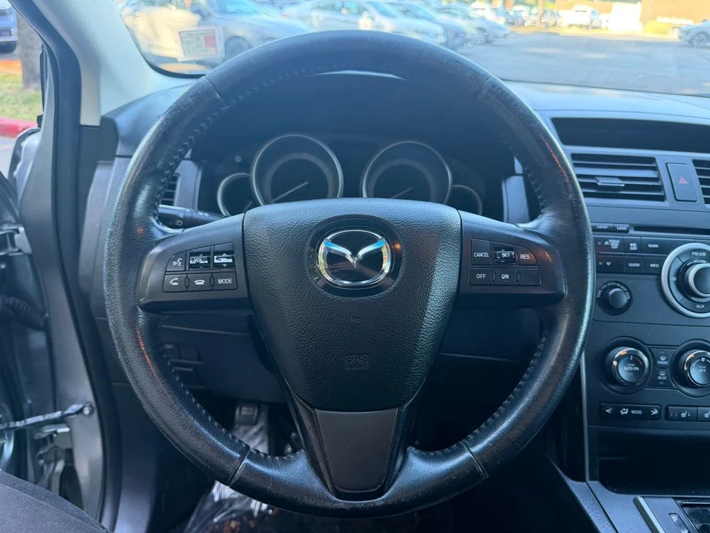 Used 2011 Liquid Silver Metallic Mazda Touring image 16