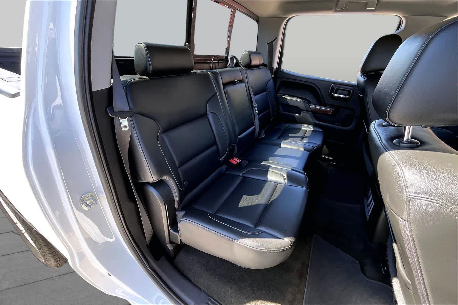Used 2018 Summit White GMC SLT image 19