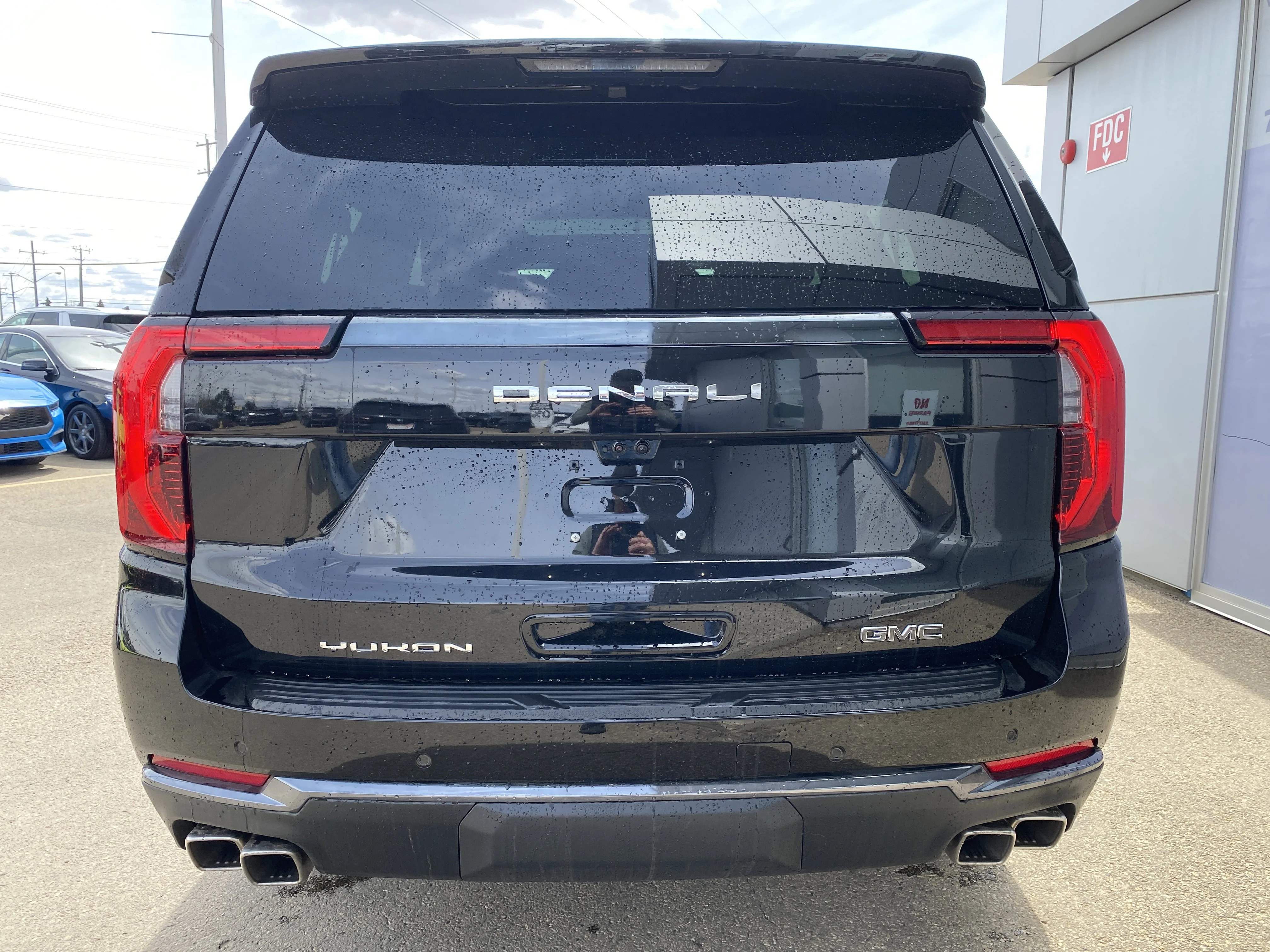 New 2026 ONYX BLACK GMC Denali Ultimate image 5