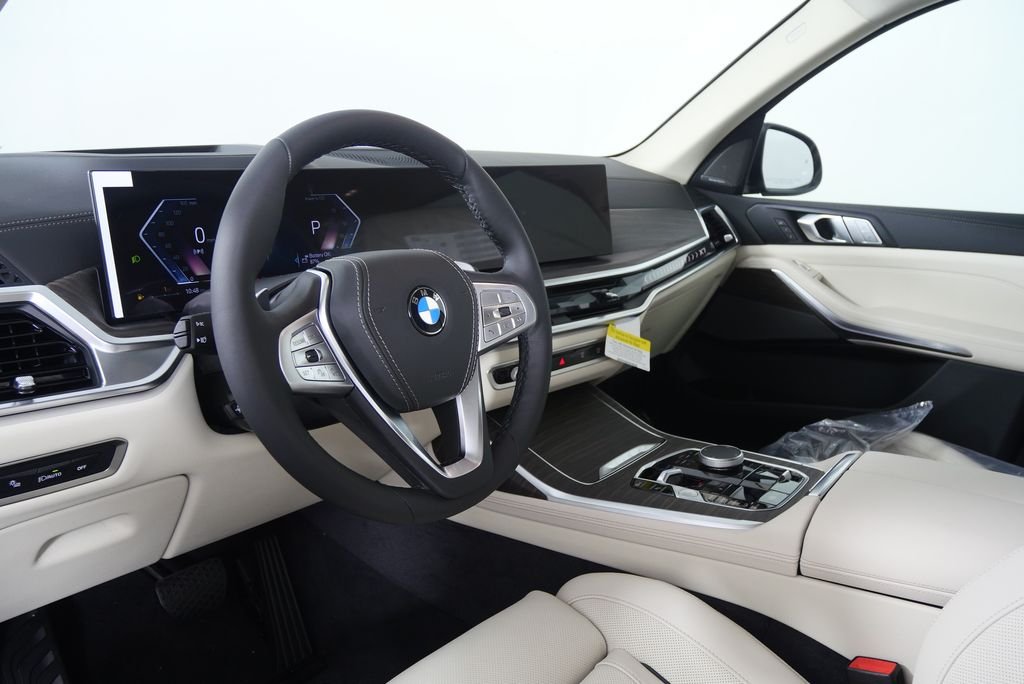 Used 2026 Aventurin Red Metallic BMW xDrive40i image 12