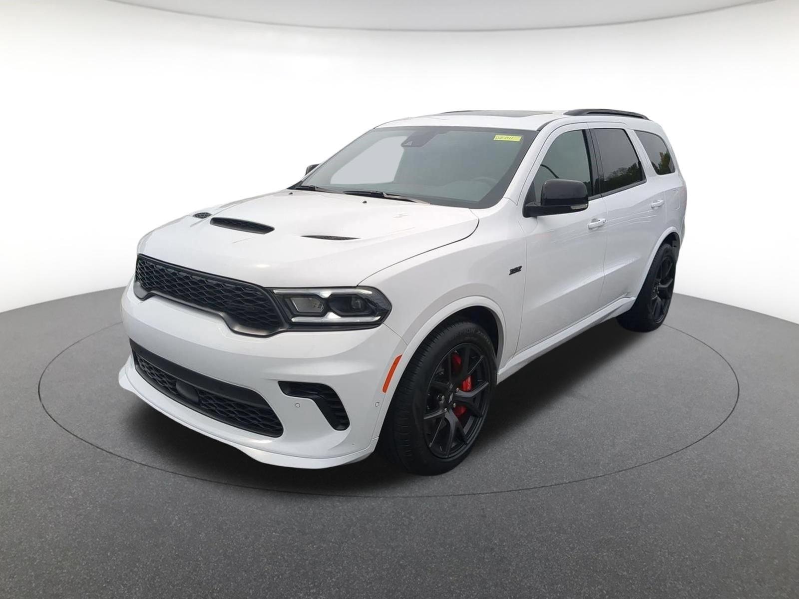New 2027 White Knuckle Clear-Coat Exterior Paint Dodge R/T 392 Premium image 8