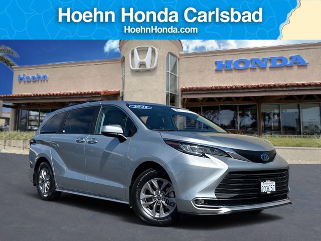2022 Toyota Sienna XLE