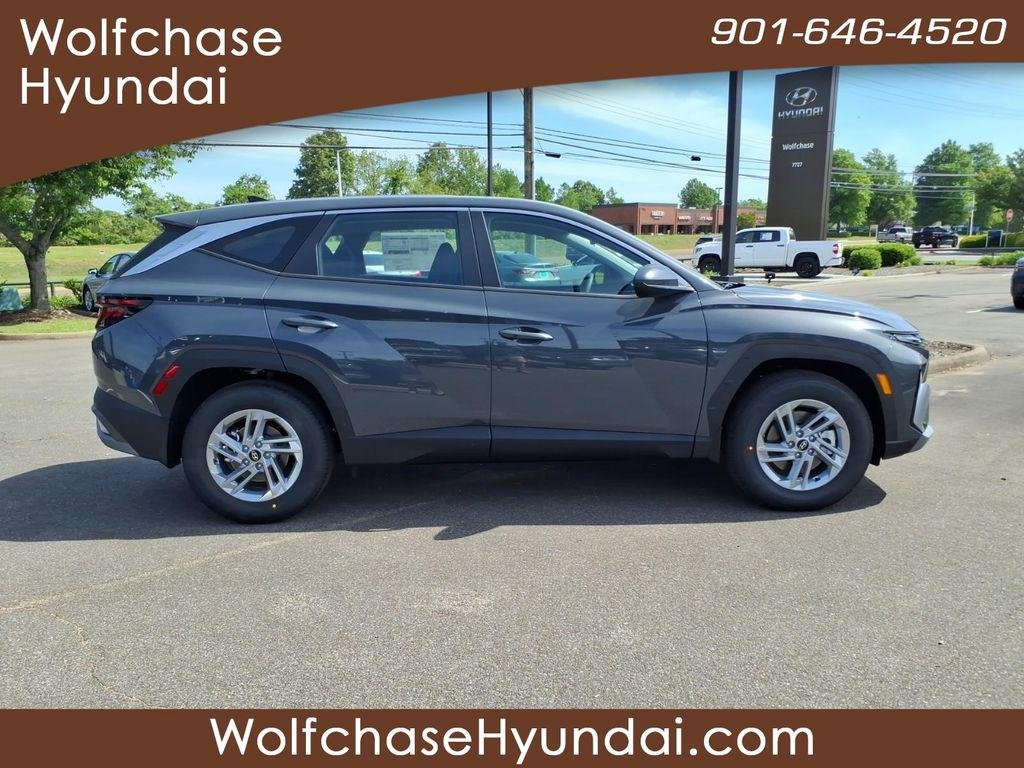 New 2026 Gray Hyundai SE FWD image 6