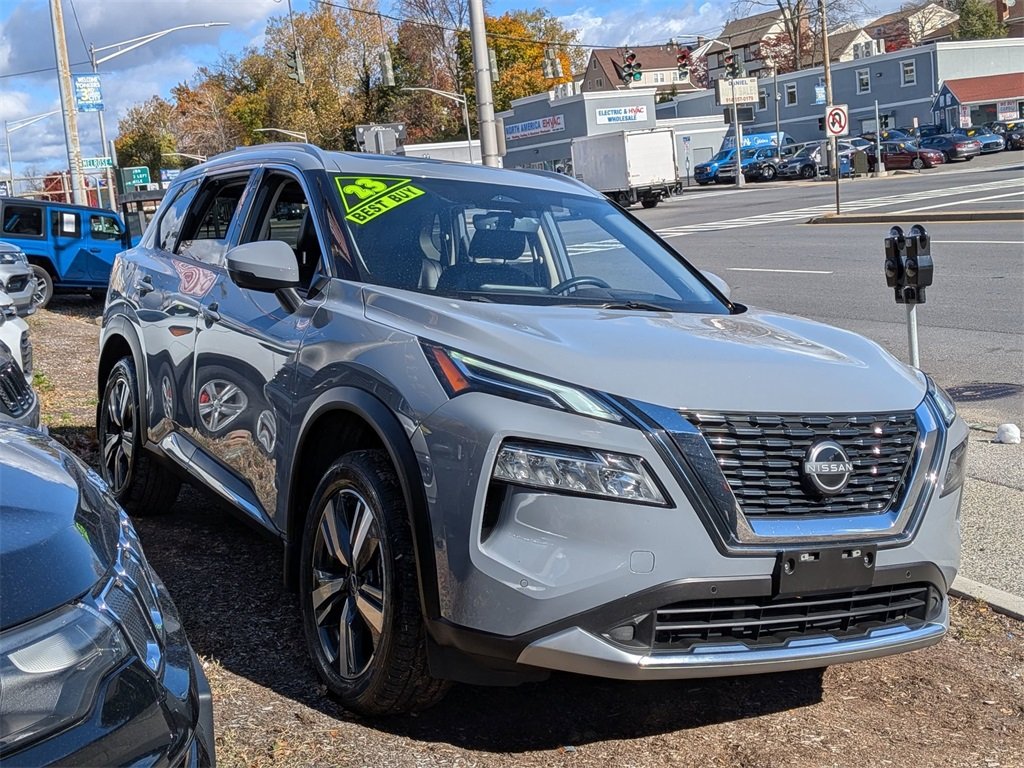 2023 Nissan Rogue Platinum photo 2