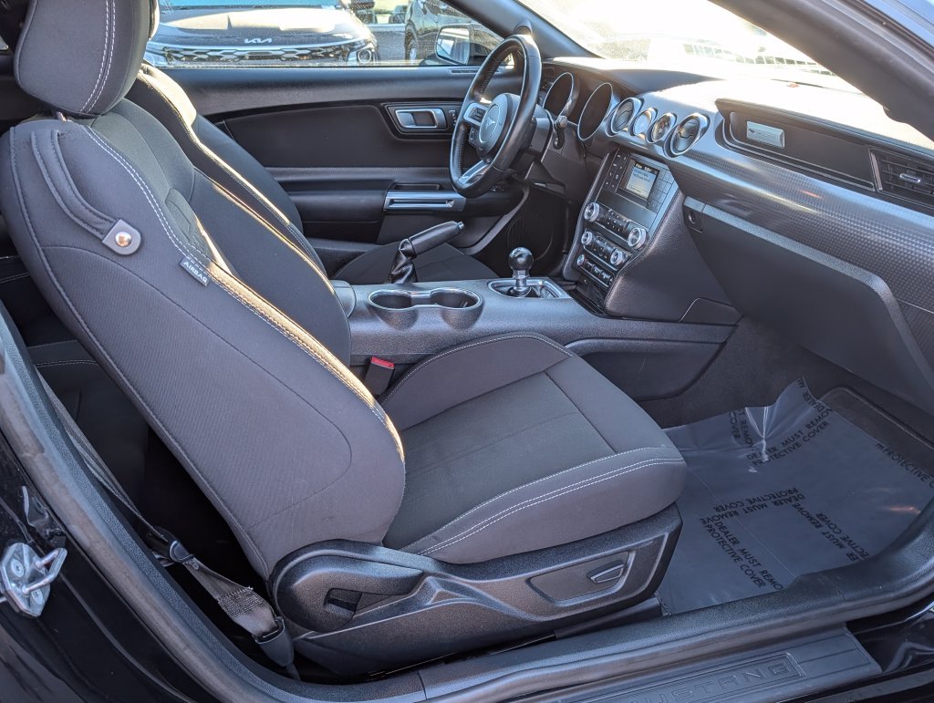 2021 Ford Mustang GT - Photo 9