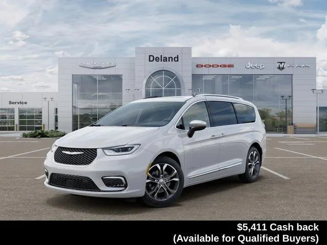 2026 Chrysler Pacifica Pinnacle's photo