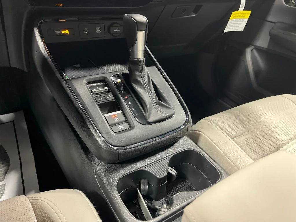 Used 2026 Meteorite Gray Metallic Honda EX-L image 24