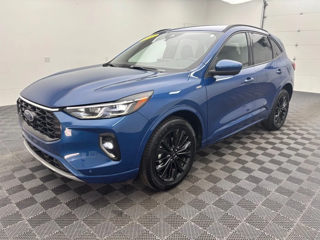 Used 2023 Blue Ford ST-Line Elite image 2