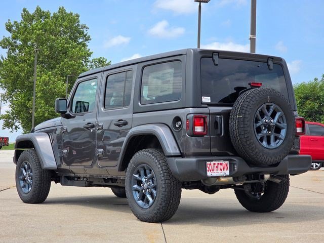 New 2026 Granite Crystal Metallic Clearcoat Jeep 85th Anniversary image 5