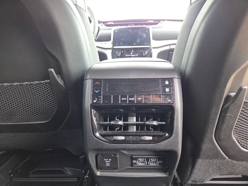 2024 Jeep Grand Cherokee L Limited - Photo 32