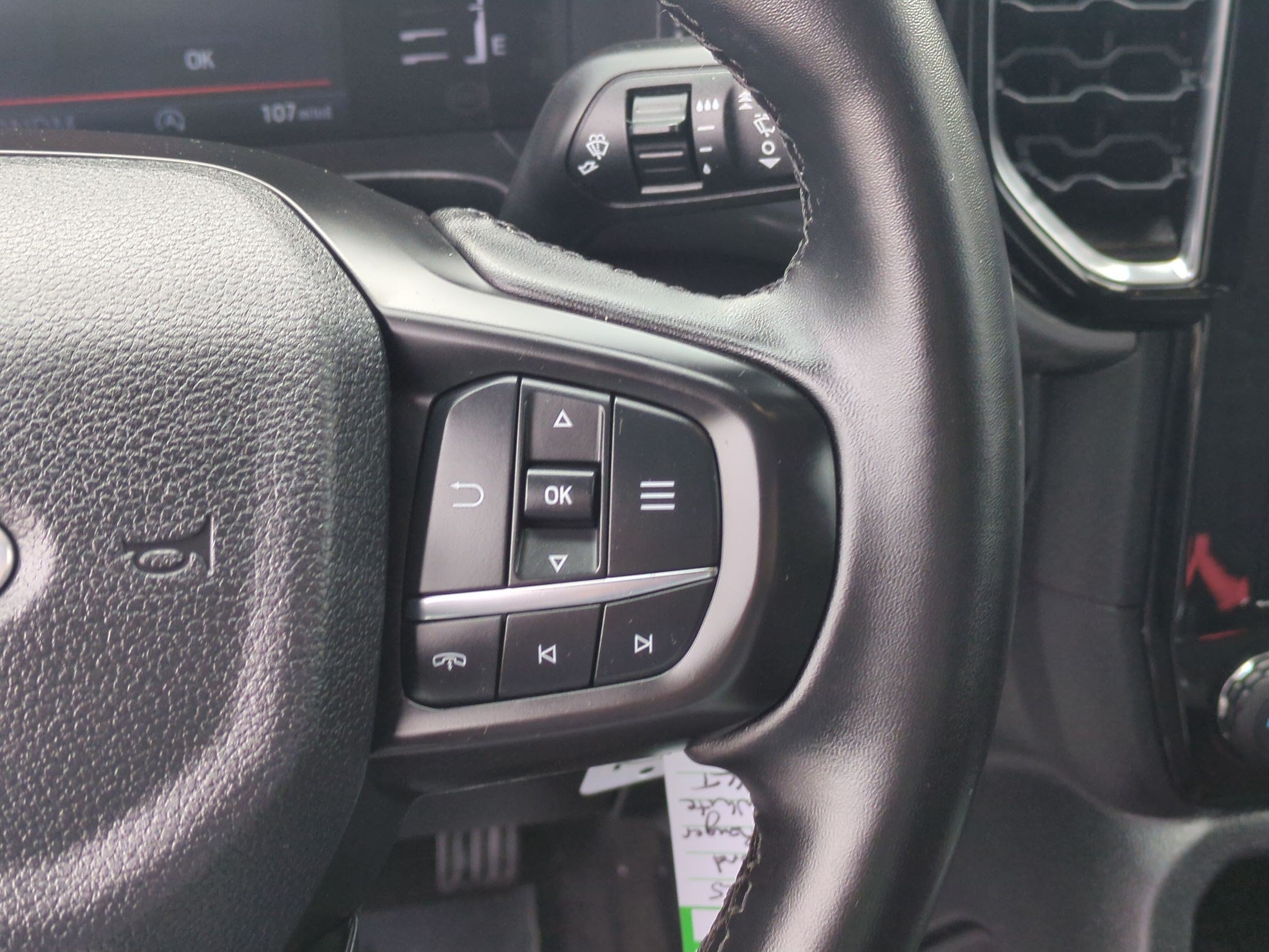 Used 2025 White Ford XLT image 17