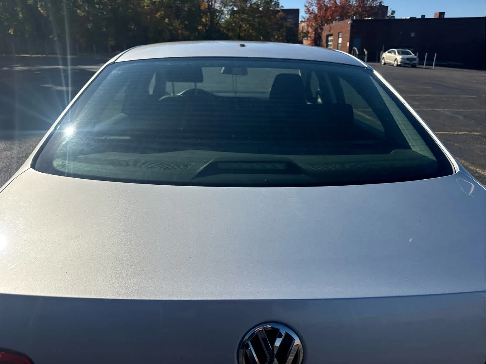 Used 2015  Volkswagen 2.0L S image 10