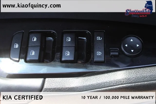 Used 2023 Green Kia X-Line image 19