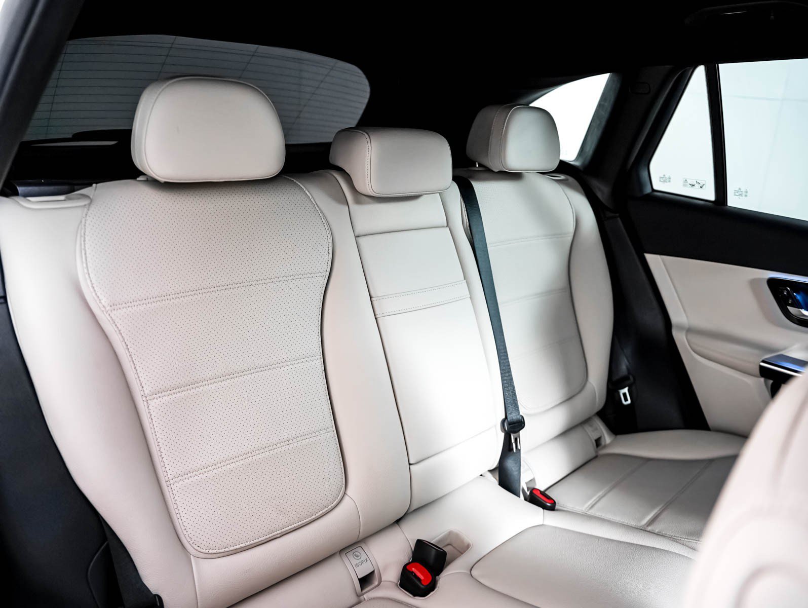 Certified Used 2025 Polar White Mercedes-Benz GLC 350e 4MATIC® SUV image 14