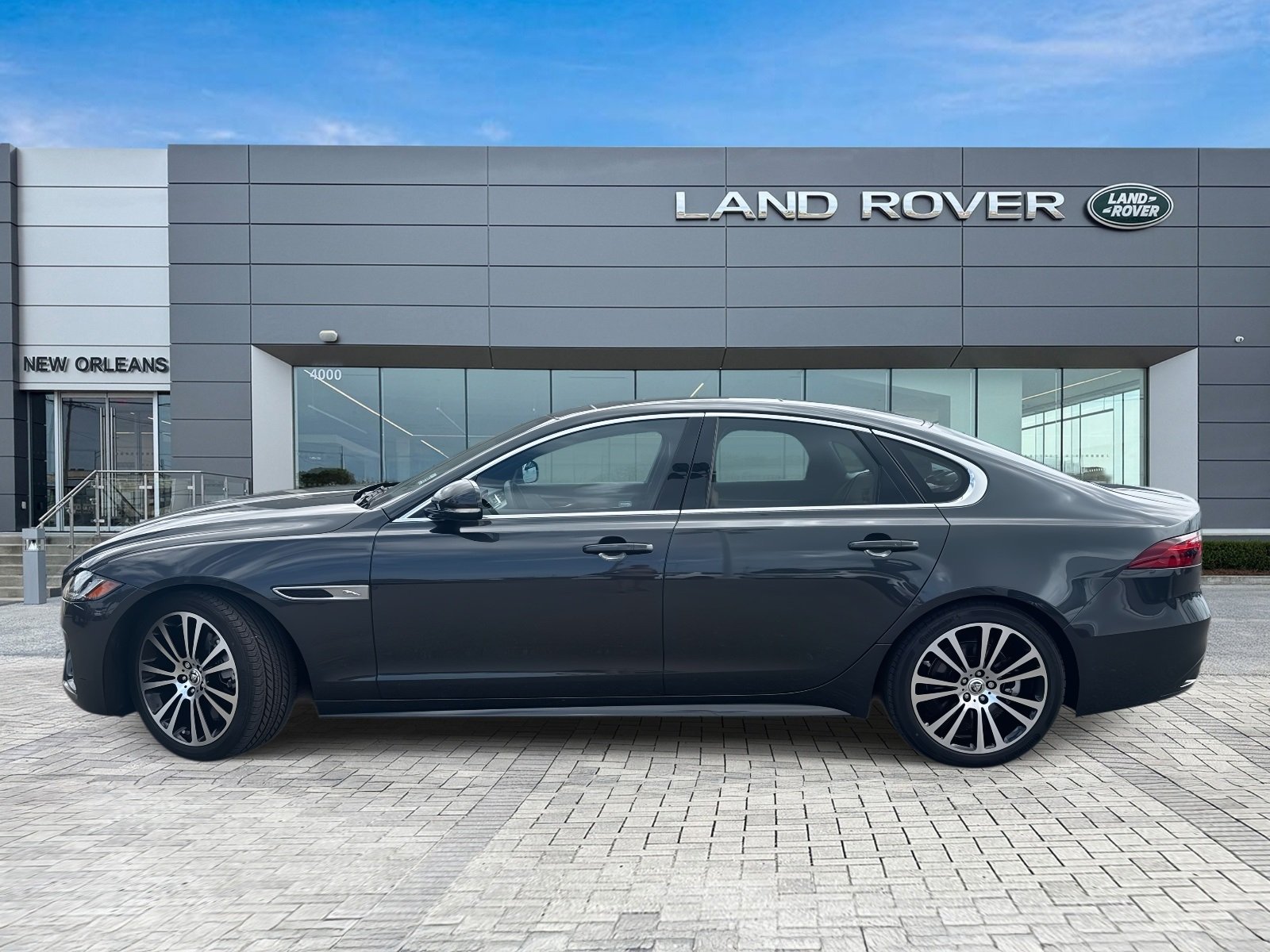 2024 Jaguar XF P250 R-Dynamic SE photo 2