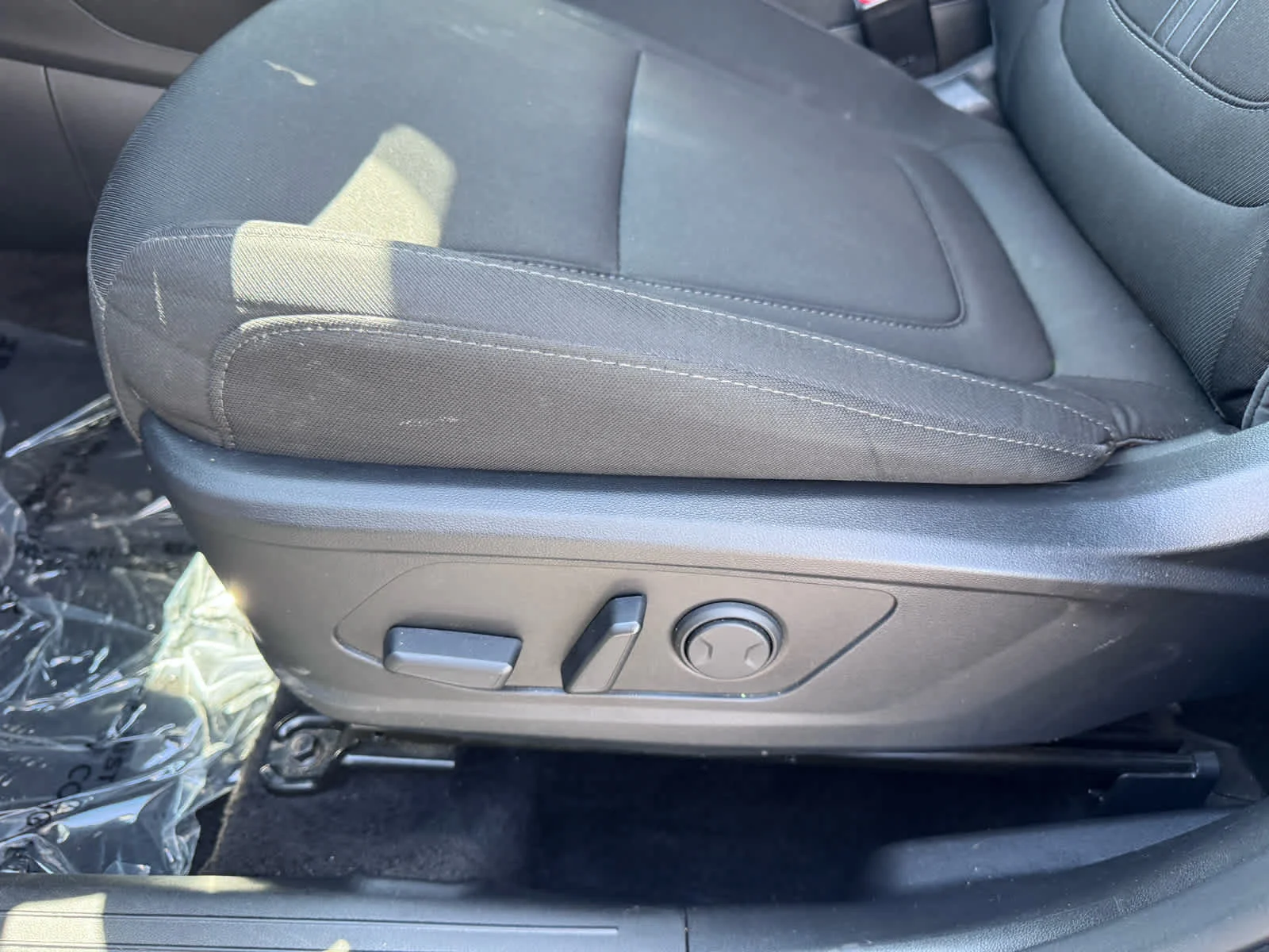 Certified Used 2025 Serenity White Pearl Hyundai SEL image 27