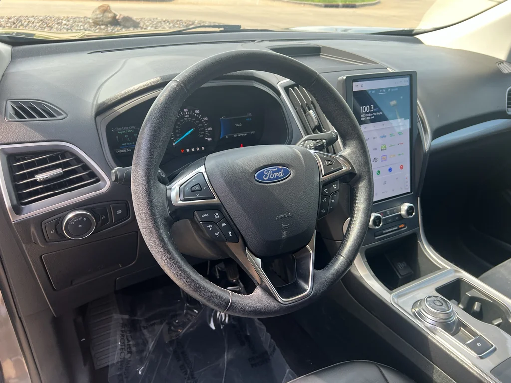 Used 2024 Carbonized Gray Metallic Ford SEL image 13