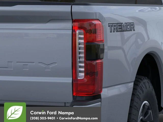 New 2026 Glacier Gray Metallic Tri-Coat Ford Lariat image 21