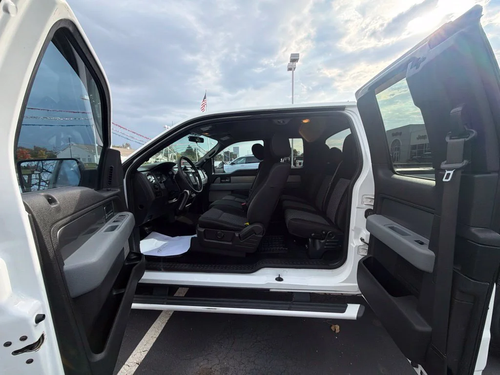 Used 2012 White Ford XLT image 38