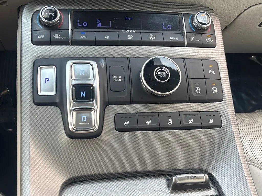 Used 2021 White Hyundai Limited image 14