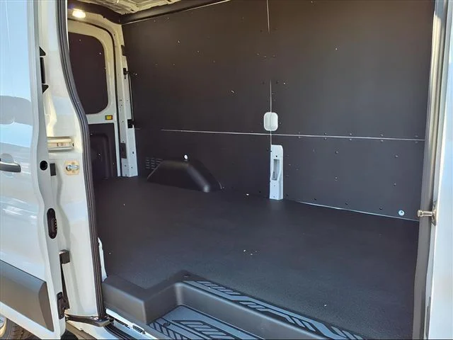 2026 Ford Transit Van Base - Photo 6