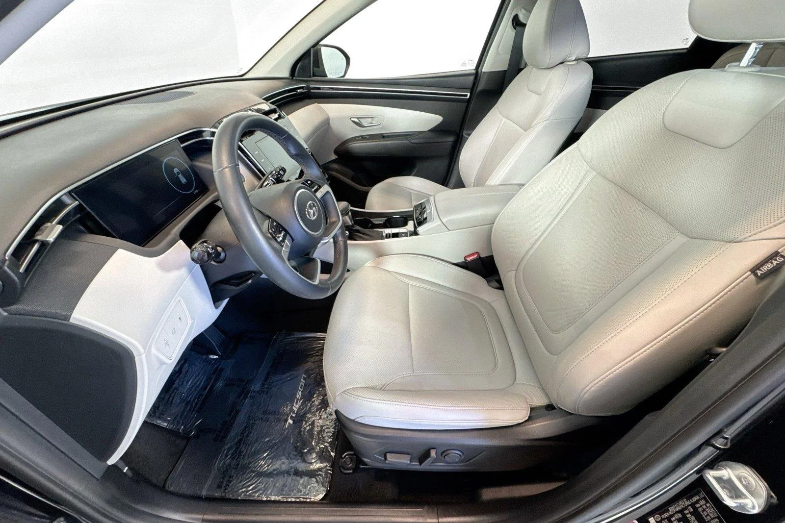 Used 2023 Phantom Black Hyundai SEL image 19