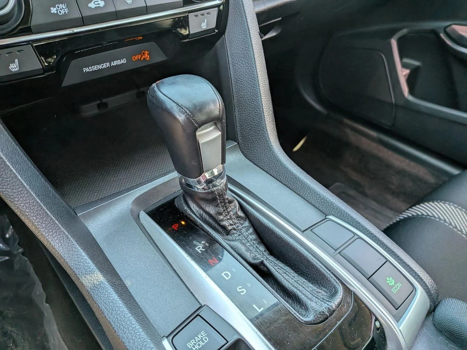 Used 2018 Black Honda EX-T image 10