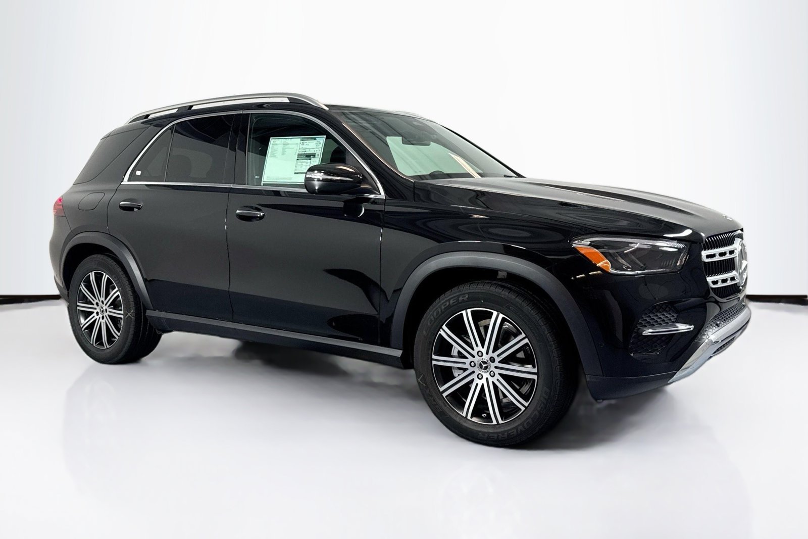 New 2026 Obsidian Black Metallic Mercedes-Benz GLE 350 image 3