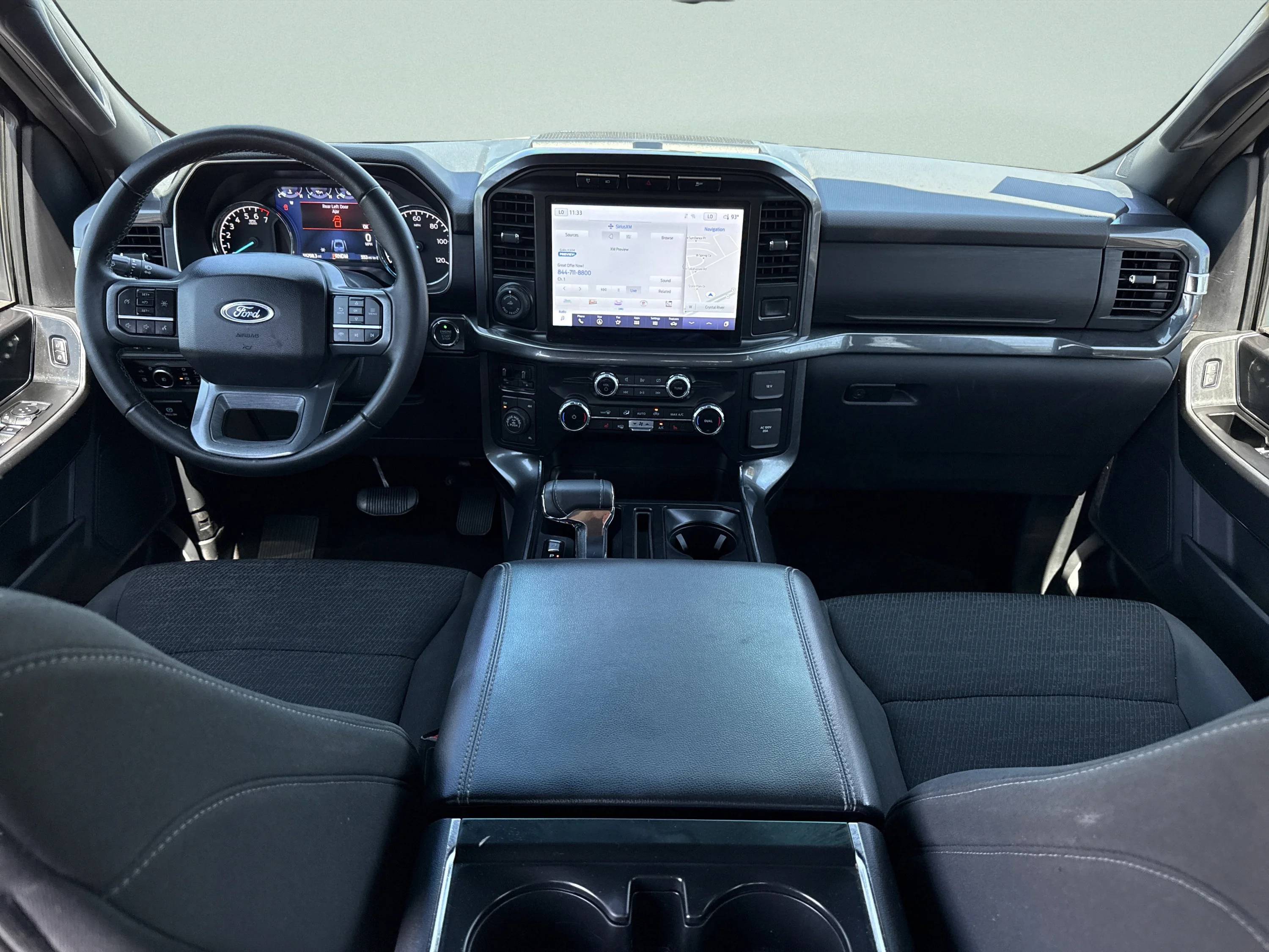 Used 2023 Avalanche Gray Ford XLT image 19