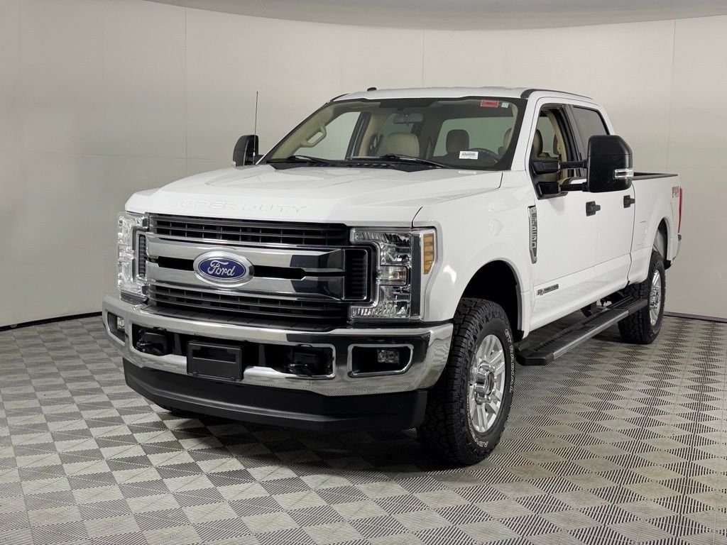 Used 2018 White Ford XLT image 3