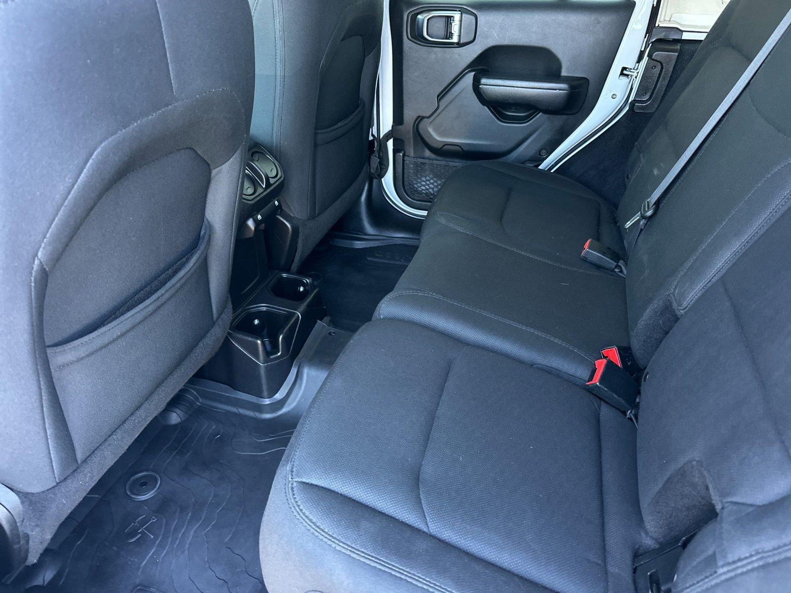 Used 2018 Bright White Clearcoat Jeep Unlimited Sport S image 10