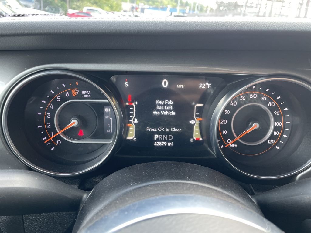 Used 2020 Gray Jeep Unlimited Sahara image 16